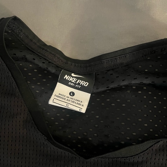 Nike Hypercool Training Top - Picture 4 of 4